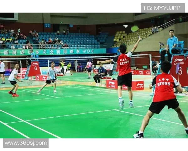 羽毛球的坚持与拼搏成都羽毛球队奋斗历程全景纪实 羽毛球的坚持与拼搏成都羽毛球队奋斗历程全景纪实