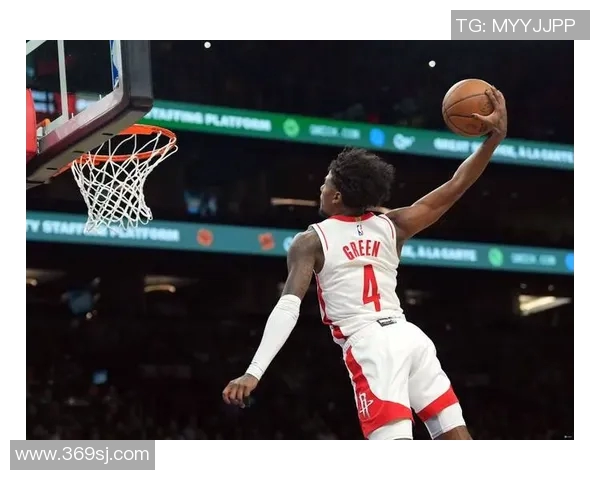 厄德高引领新风潮助力球队崛起展现年轻球员的无限潜力与激情 厄德高引领新风潮助力球队崛起展现年轻球员的无限潜力与激情