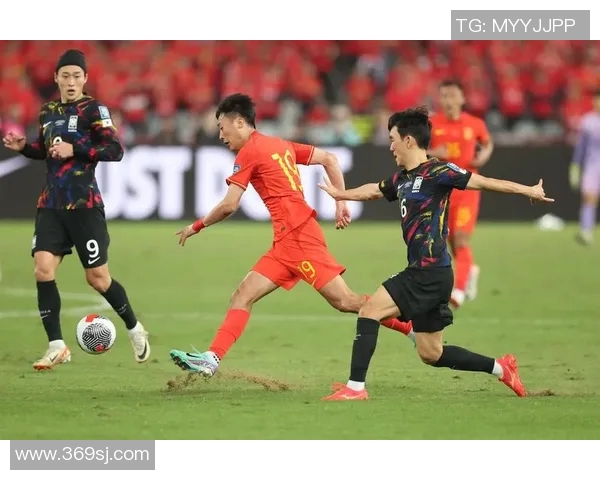 国足惜败韩国2比3央视直播精彩瞬间回顾与分析