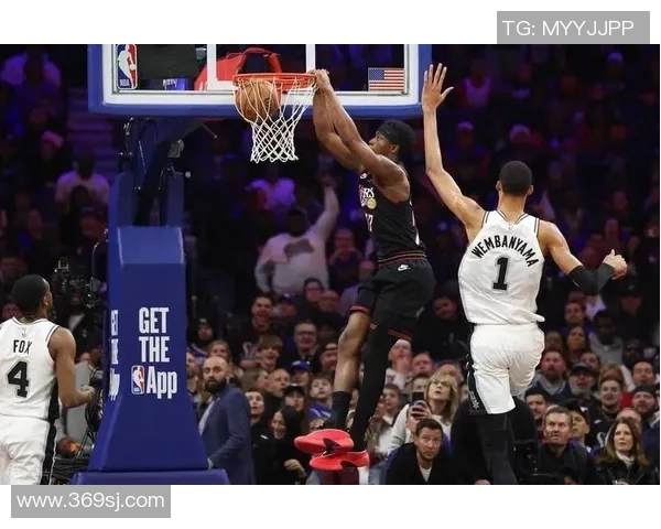 夏季联赛精彩对决马刺与76人激战正酣期待新星崭露头角 夏季联赛精彩对决马刺与76人激战正酣期待新星崭露头角