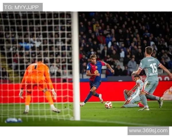 巴萨与尤文图斯实时对决精彩瞬间回顾与分析 巴萨与尤文图斯实时对决精彩瞬间回顾与分析