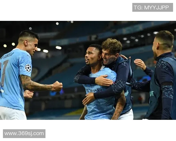 曼城与里昂激战全场精彩录像回顾及精彩瞬间分析