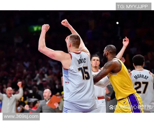 莫里斯与戴维斯的巅峰对决谁将赢得最终胜利与荣耀