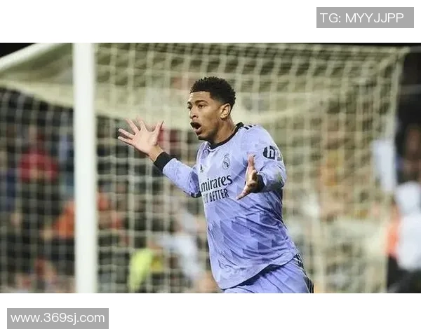 贝林厄姆:年轻天才如何在足球场上书写自己的传奇篇章 贝林厄姆:年轻天才如何在足球场上书写自己的传奇篇章