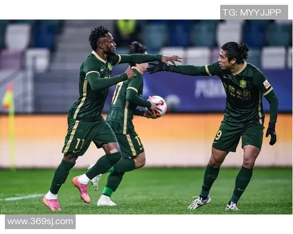 阿德与维京的巅峰对决谁能在赛场上笑到最后 阿德与维京的巅峰对决谁能在赛场上笑到最后