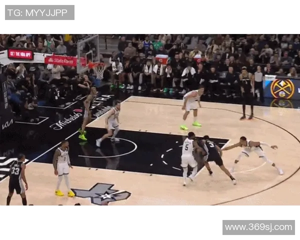 雄鹿与魔术激战回放精彩瞬间全解析与赛后点评 雄鹿与魔术激战回放精彩瞬间全解析与赛后点评