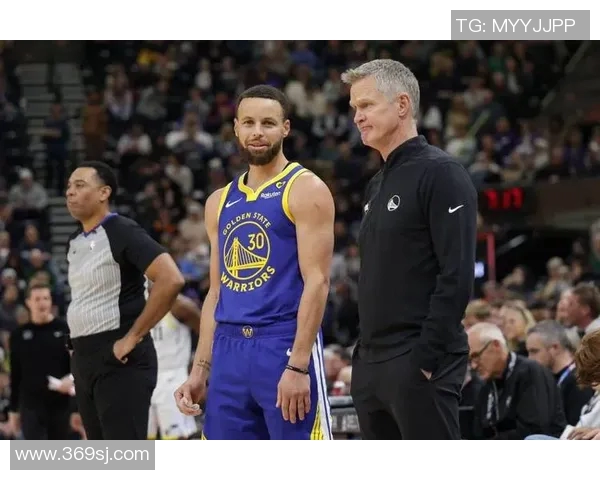 2016年2月28日勇士与雷霆激战成名场面回顾与精彩瞬间分析