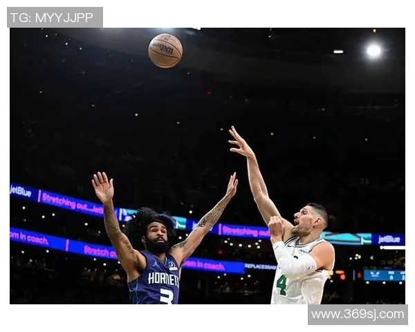 303黄蜂与凯尔特人激战正酣球迷期待精彩对决与精彩瞬间 303黄蜂与凯尔特人激战正酣球迷期待精彩对决与精彩瞬间