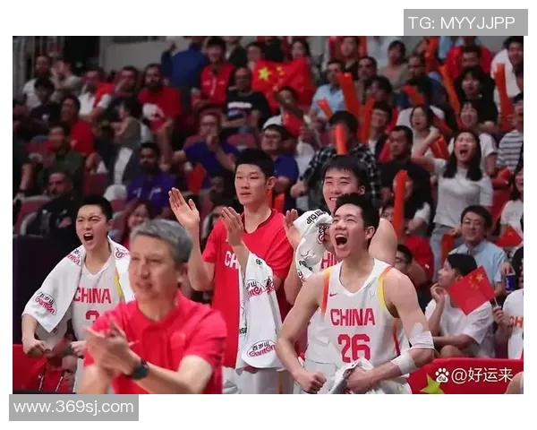 中国男篮迎战黑山男篮全力争胜展现团队实力与拼搏精神