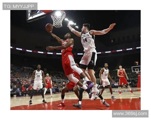 发展联盟马刺与毒蛇的激烈对决展现年轻球员的无限潜力与未来希望